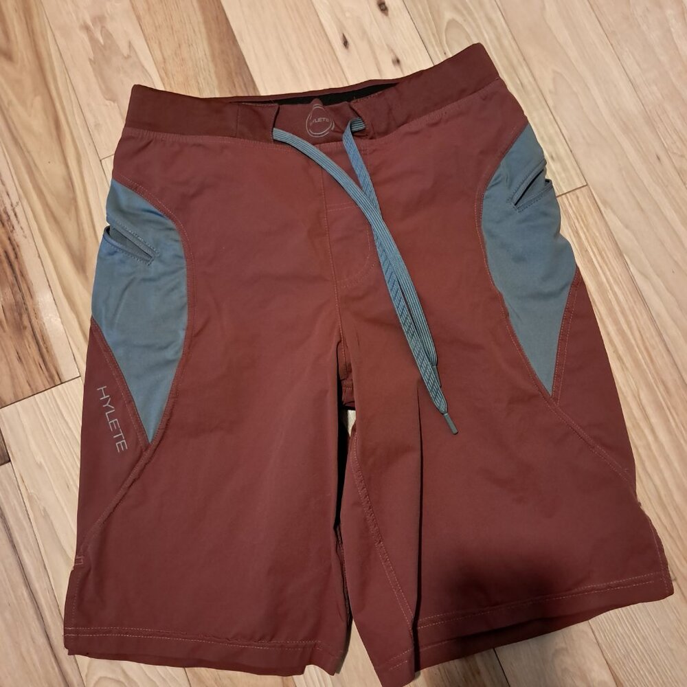 Hylete Verge II Shorts size: Boys XL or Men's XS